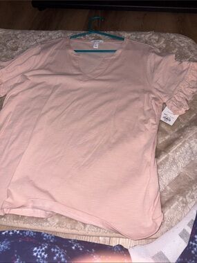 Nine West Light Pink V-Neck Short Sleeve Top with Ruffle Cuffs